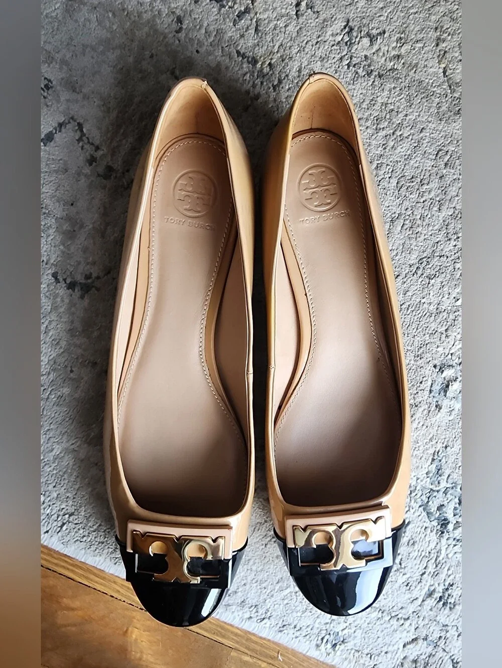 Two-Tone Beige and Black Cap-Toe Ballet Flats with Gold Accent